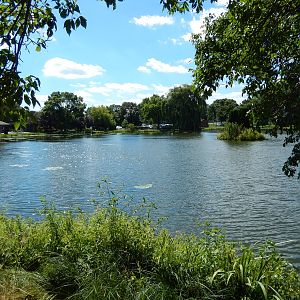 8/22/2016 - Menominee Park Zoo - Lake