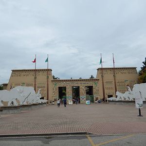 8/14/2016 - Egyptian-Style Entrance Area