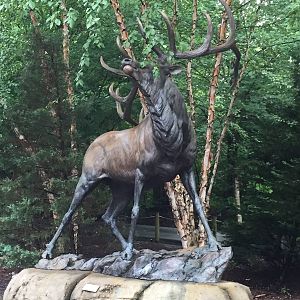 8/14/2016 - Elk Statue