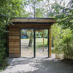Viewing shelter for South America exhibit