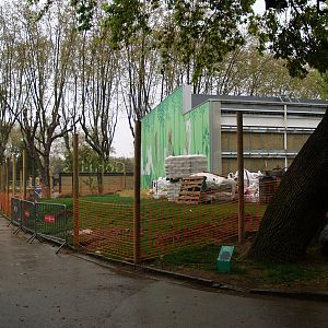 ¿Provisional? kangaroo enclosure