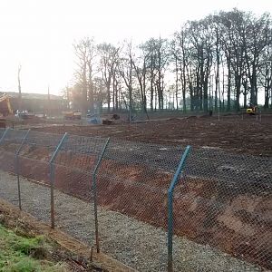 Work on former wolf enclosure - 09 Dec 2016