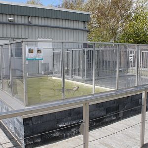 Seal-enclosures