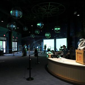 Aqua Lobby - Concierge Desk