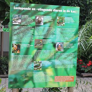 Sign Free-ranging animals in the Tropical House