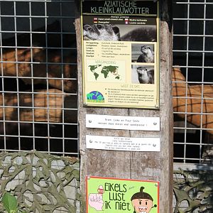 Sign Asian small-clawed otter
