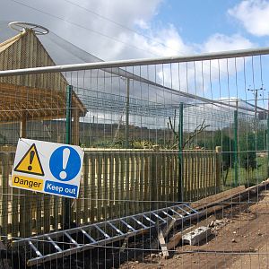 Blackbrook 04/04/09 - New Pink Aviary