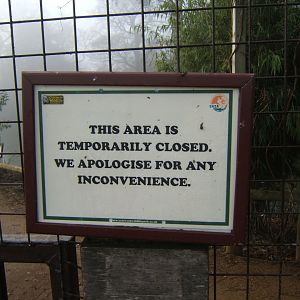 28/12/2016 Signage to wards the waterfowl and Wolves