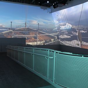 Detroit Zoo - Polk Penguin Conservation Center