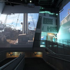 Detroit Zoo - Polk Penguin Conservation Center