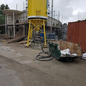 Building-site new Gelada-enclosure