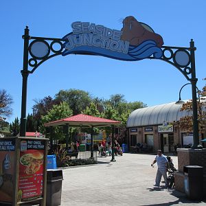 Seaside Junction - Entrance Sign