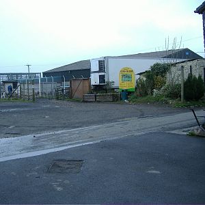 Car park/entrance Cefn-yr-Erw