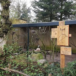 Sign and aviary Night heron