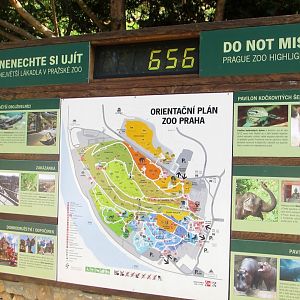 Open half on hour. 656 guests - July/2017