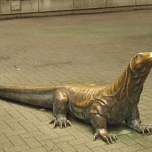 Statue of komodo dragon