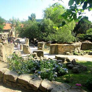 View rock enclosures - July/2017