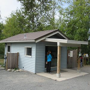 Ring-Tailed/Black and White Ruffed Lemur House - New in 2014