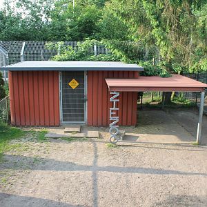 Part Llama-enclosure