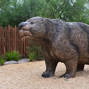 Diprotodon Statue