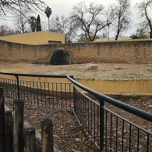 Asian elephant exhibit (2nd pic)