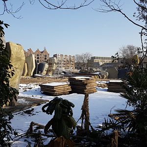 Building-site Elephant-enclosure