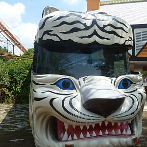 Safari bus at the front of the theme park gate July 2016