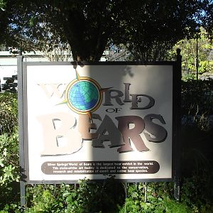 World of Bears Sign