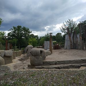 African Elephant containment