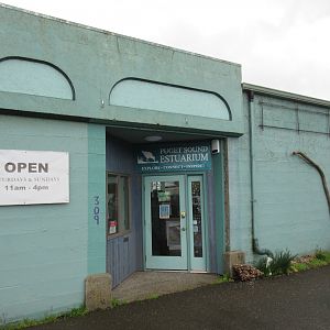Entrance to Estuarium