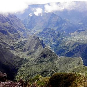 Cique de Salazie.  Reunion.