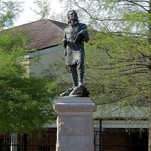 Entrance - Audubon Statue