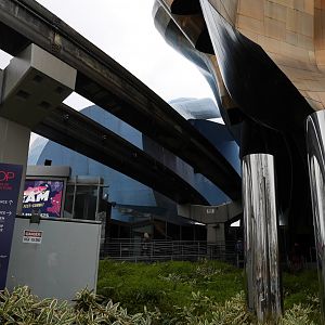 Museum of Pop Culture - My First US Zoo Trip