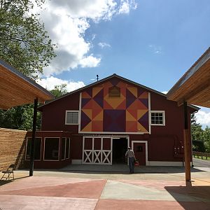 Appalachian Quilt pattern on new front entrance barn