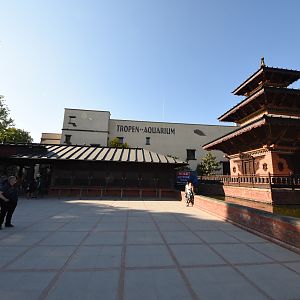 New Hagenbeck entrance