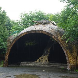 Reptile house appearance