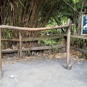 Sloth bar for children to hang on