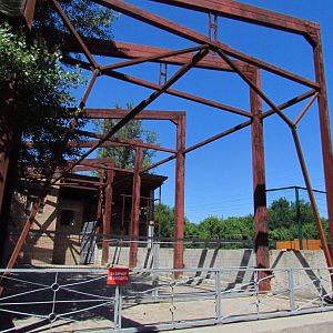 Giraffe house - still unfinished