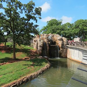 Oklahoma Trails - Grizzly Bear Exhibit