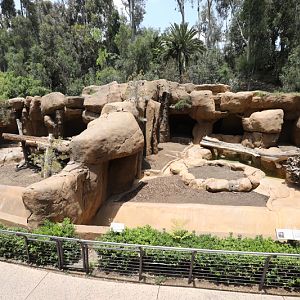 historic bear grottoes