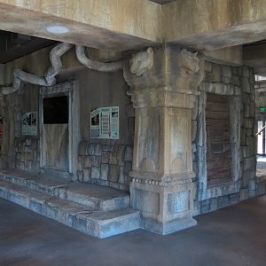 Lost Kingdom - Viewing Building Interior