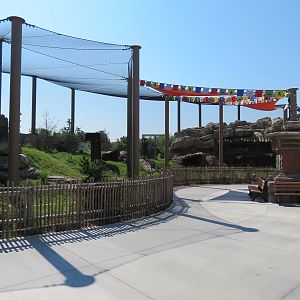 Lost Kingdom - Snow Leopard Exhibit