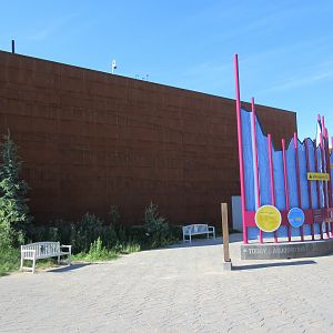 Journey to Churchill - Gateway to the Arctic Building