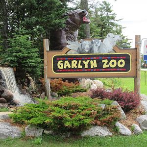 Zoo Entrance Sign