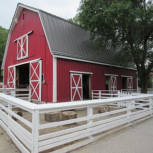 Zoo Barn