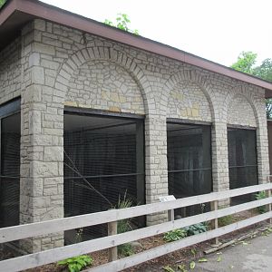 Arctic Fox Exhibit (1930s Structure)