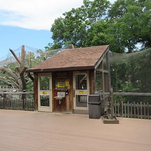 Expedition Madagascar - Walk-through Lemur Exhibit