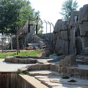 $1.3 Million Kodiak Bear Exhibit (New in 2015)