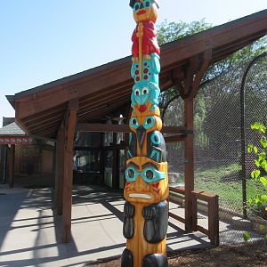 Fortress of the Bears: Grizzlies (New in 2018)