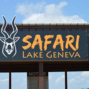 Entrance Logo -Safari Lake Geneva